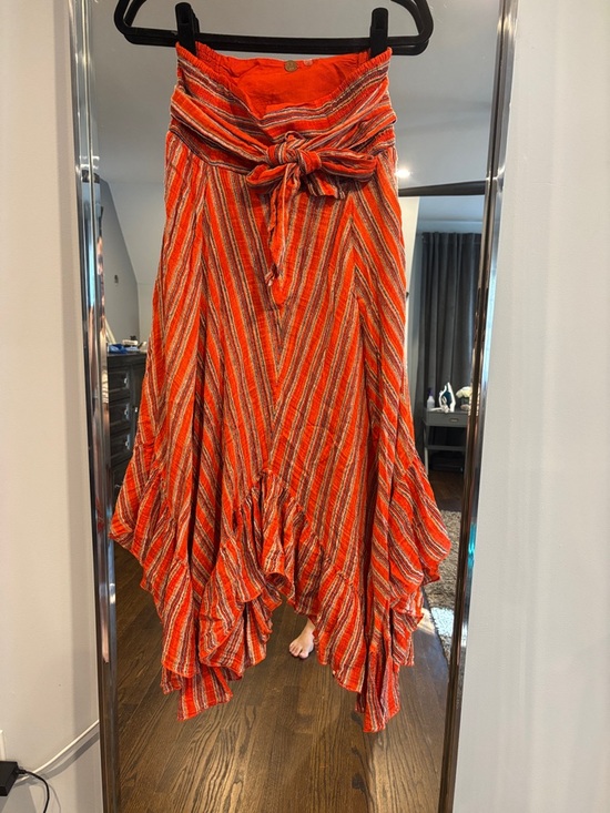 Free People Dresses & Skirts - Free People Orange Striped High waisted Ruffle bottom Skirt